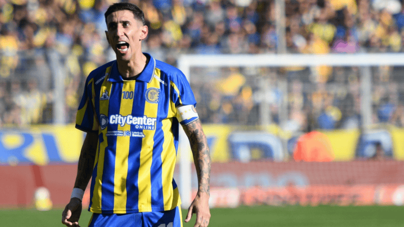 Di María convirtió el empate para Central en el momento más complejo ante Independiente.