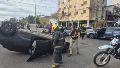 El Citroën C4 y el Toyota Yaris involucrados en el choque en el cruce de Santa Fe y Avellaneda.