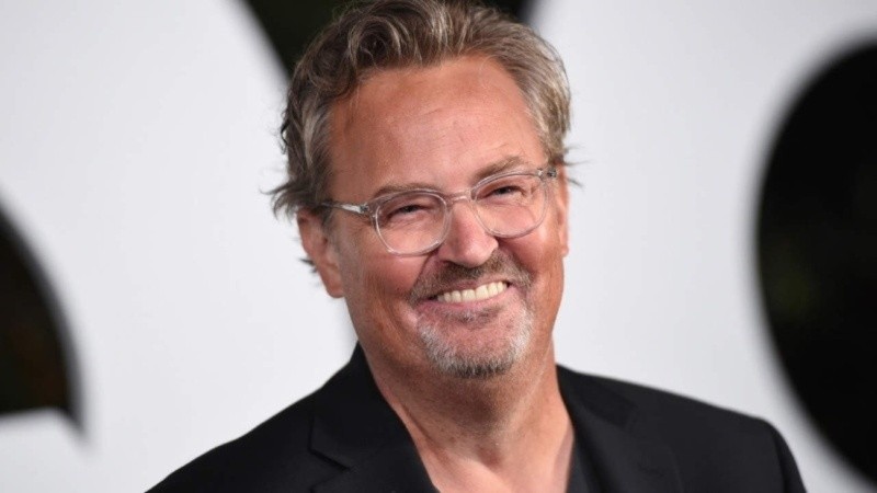 Matthew Perry sufría de depresión y arrastraba una larga pelea contra las adicciones.