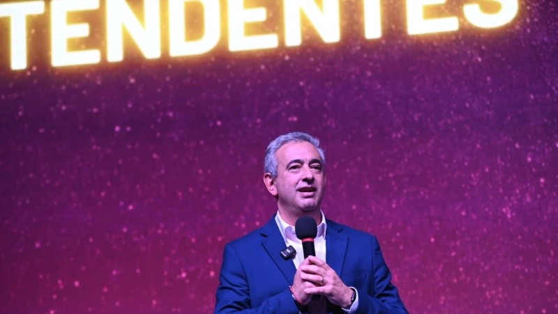 El intendente Pablo Javkin brindó un discurso.&nbsp;