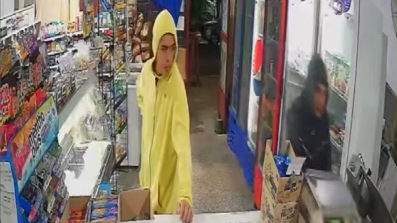 El video que grabó la cámara de seguridad del negocio