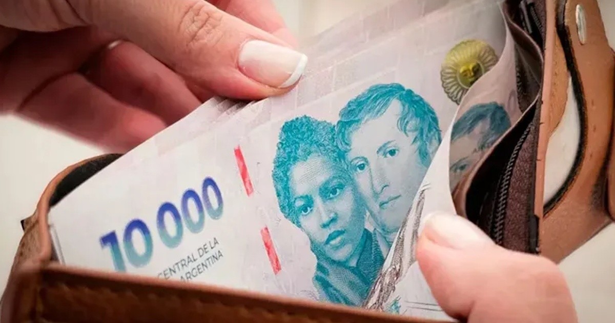 Empleados de Comercio: Acuerdan incremento salarial y sumas extraordinarias