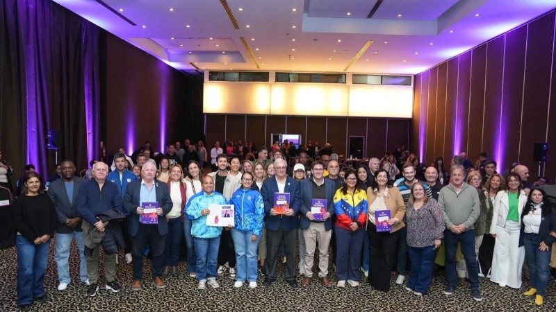 El acto se realizó en la ciudad de Rosario.