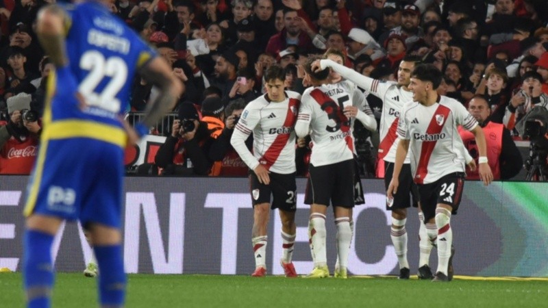 River festeja el gol y el pase a la final.