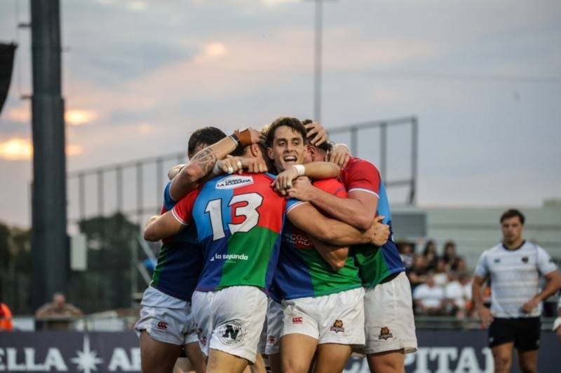 Un equipo que juega bien, gana, recibe elogios y, además, llena las canchas. (prensa Capibaras)