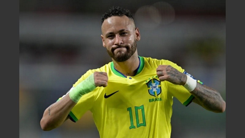 Con 34 años y un físico castigado, Ney igual puede ser determinante.