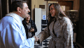 Victoria Villarruel fue recibida por el cura párroco de la Catedral, Osvaldo Macerola (Alan Monzón).