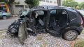 Así quedó el auto de las víctimas tras el choque fatal.