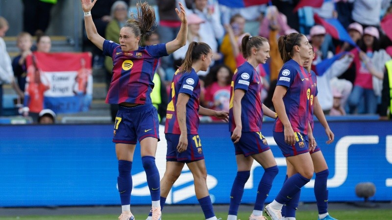 Con este triunfo rotundo, el Barcelona ratifica su época dorada sumando su cuarta Champions desde 2021. Foto EFE