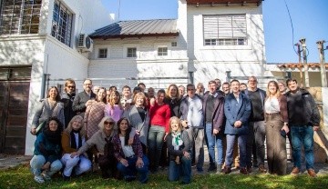 Durante la inauguración, la ministra de Salud, Silvia Ciancio, visitó a los usuarios y trabajadores del hostal.