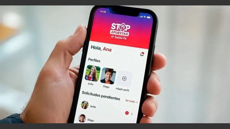 El Gobierno de Maximiliano Pullaro lanzó una herramienta gratuita que permite acompañar el uso del celular por parte de niños y adolescentes .