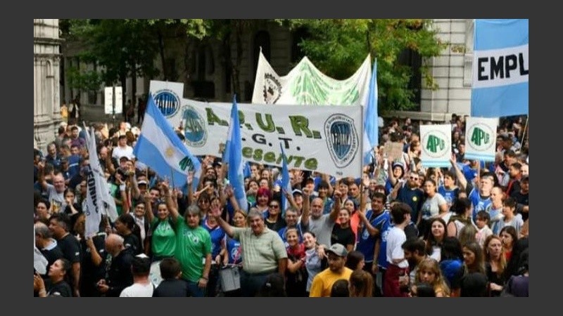 Apur materializa el reclamo con ausencia al lugar de trabajo. (prensa Apur)
