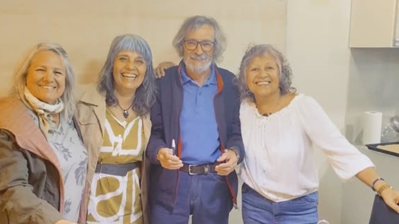 &nbsp;Marilin, Margarita, Roberto y Julia, integrantes de Tribu Plateada (Imagen de Instagram tribuplateadaplottier).
