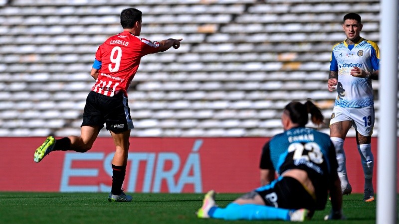 Carrillo anotó el primero para Estudiantes.