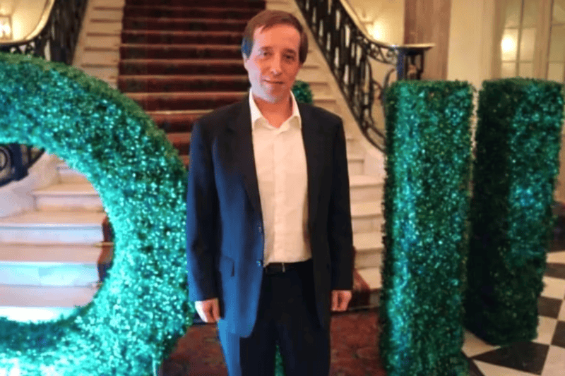 &nbsp;Seguirá el proceso libre, pero no podrá salir de su casa por más de 24 horas.