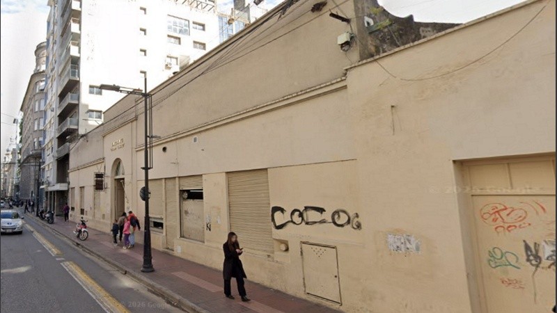 La escuela está ubicada en el centro de Rosario.
