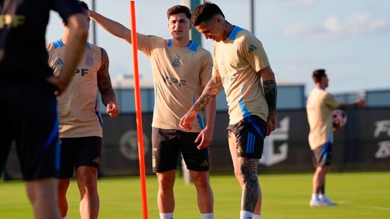 Julián Álvarez bajará las cargas de entrenamiento.