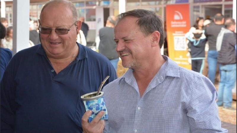 El secretario general del Sindicato de Camioneros de Santa Fe recorrió la muestra junto a su equipo de trabajo.