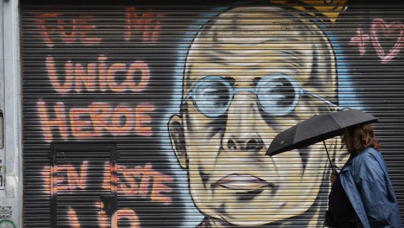 El Indio vive en cada pintada callejera (Foto: Alan Monzón/Rosario3)&nbsp;