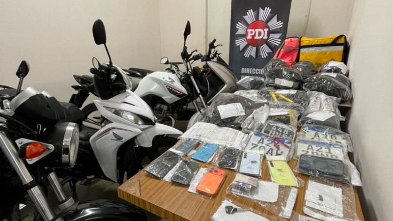 Las cuatro motos incautadas en Ludueña.