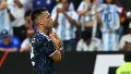 Lautaro abrió el marcador con un soberbio penal
