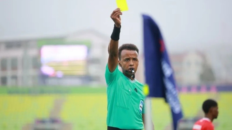 Omar Abdulkadir Artan, árbitro de Somalia.