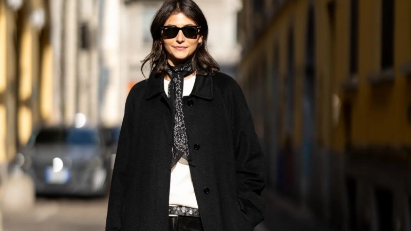 La clave ya no pasa por usarlo de manera clásica, sino por encontrar combinaciones modernas, elegantes y fáciles de adaptar a distintos momentos del día.