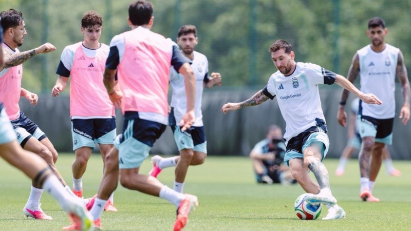 La selección argentina durante una de las prácticas este sábado.