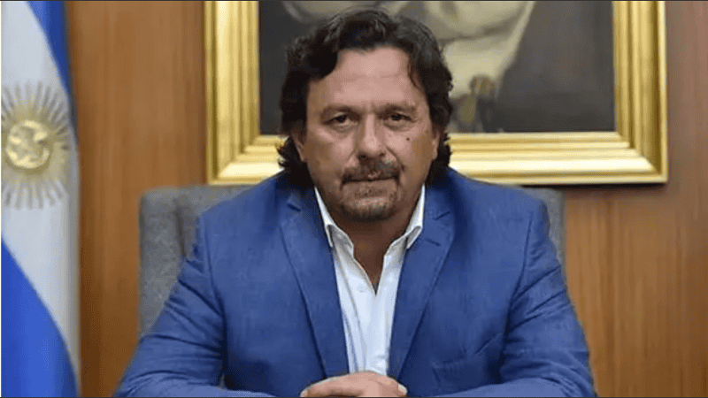 El informe también destaca el alto nivel de conocimiento público del mandatario provincial.