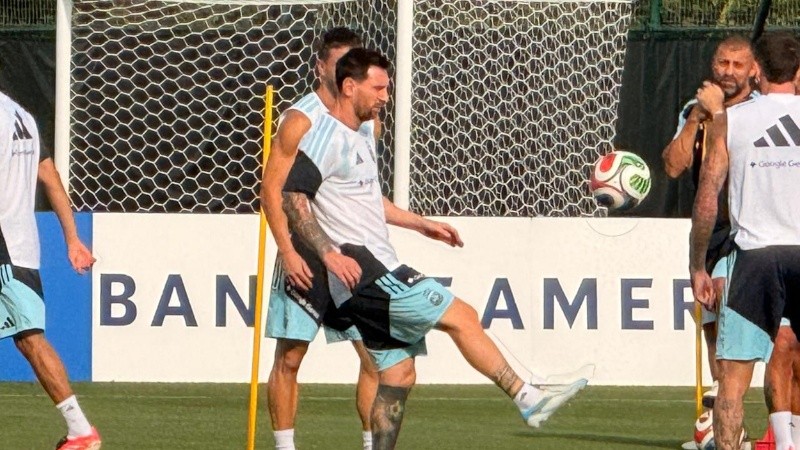 Messi se prepara a pesar del ruido externo y de su lógica preocupación (Rosario3).