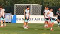 Messi trata de poner su cabeza en el partido del lunes (Rosario3).
