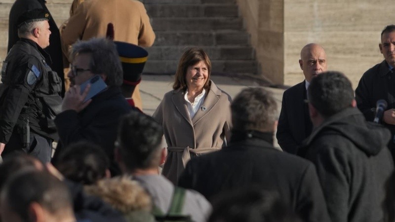 Bullrich pasó por Rosario junto con la comitiva nacional (Alan Monzón/Rosario3).