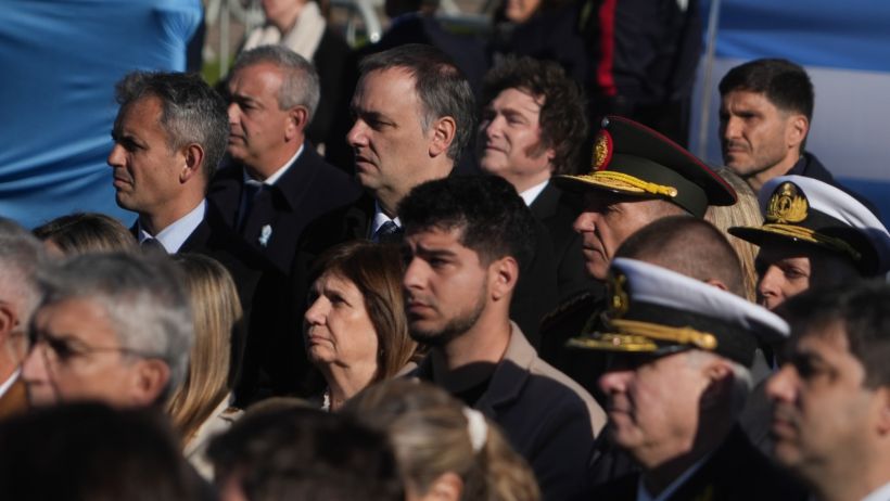 Adorni, Bullrich, Milei, Pullaro, Javkin y Villarruel coincidieron en el acto por el Día de la Bandera.