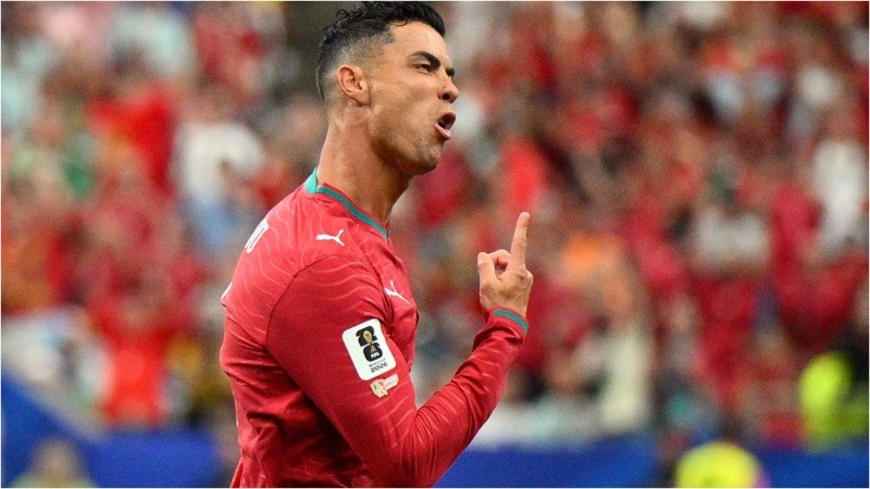 Cristiano Ronaldo hizo el primero de Portugal ante Uzbekistán.
