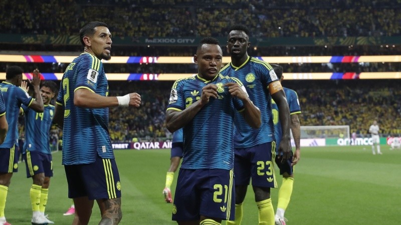 Campaz y Colombia cierran la jornada. (EFE)