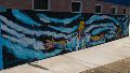 La renovación del espacio de Balcarce y Ameghino sumó además una nueva obra del artista rosarino “Pelu” Rodríguez, que ya había realizado un mural de Messi en el centro.