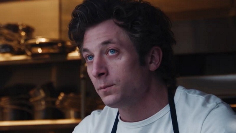 Jeremy Allen White encarna al chef Carmy Berzatto en El Oso.