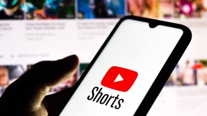 YouTube Shorts compite con Reels de Instagram y TikTok.