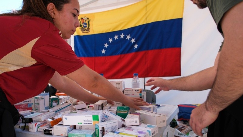 Venezolanos en todo el mundo recolectan insumos para enviar a los damnificados.