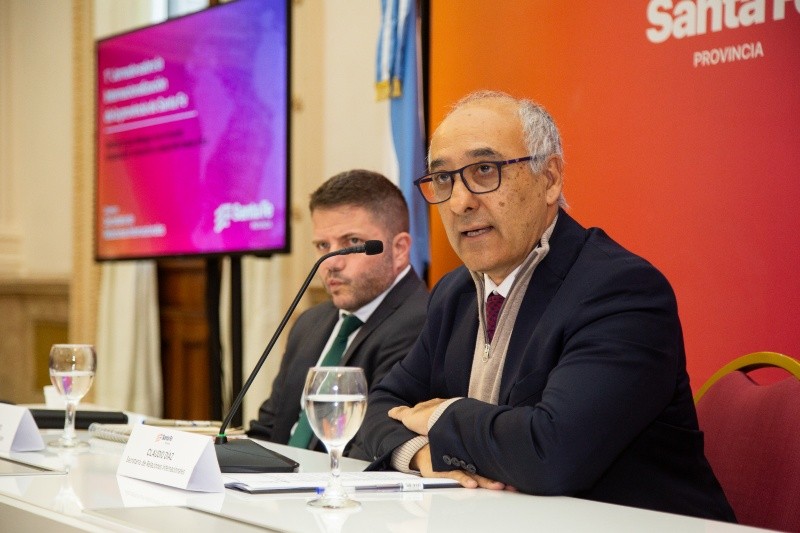 El secretario de Relaciones Internacionales de Santa Fe, Claudio 