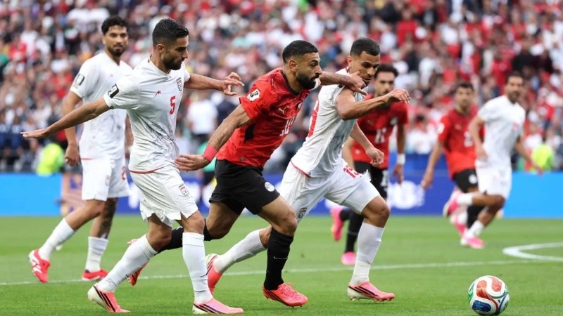 Egipto empató 1-1 con Irán y clasificó a 16avos del Mundial 2026.