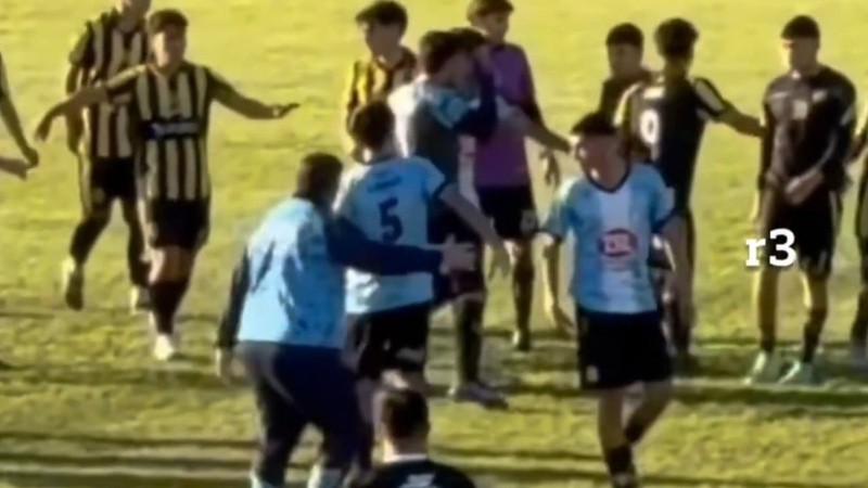 El partido se suspendió a los 20 minutos del primer tiempo.