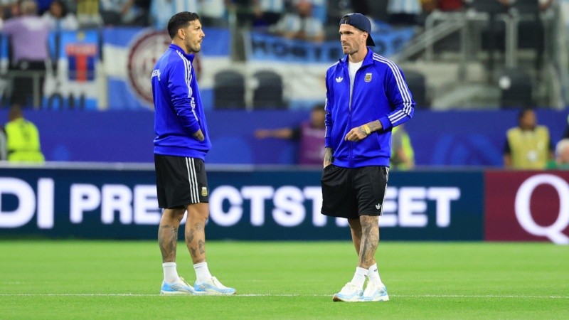 Paredes y De Paul: el primero entró bien ante Cabo Verde y tiene chances de ser titular con Egipto.