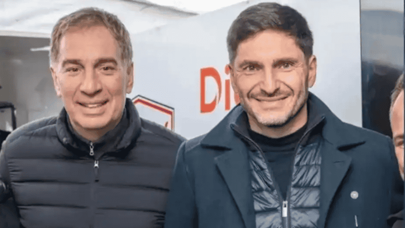 Santilli tiene buena relación con los gobernadores en general y con Pullaro en particular.