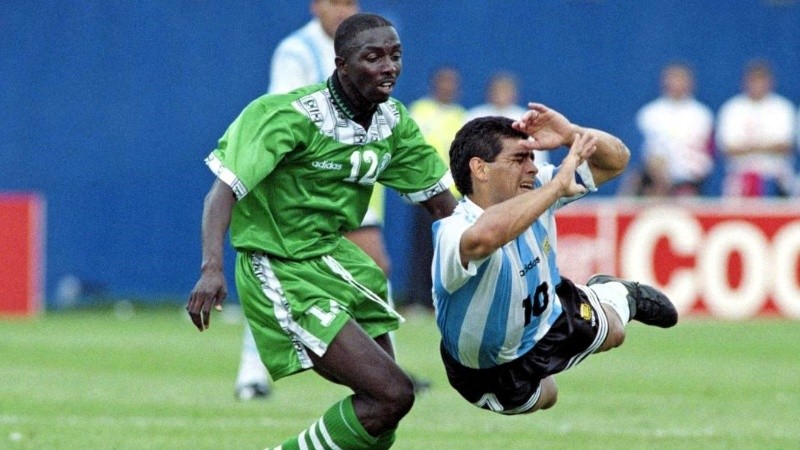 Maradona ante Nigeria en 1994. Fue su último partido con la celeste y blanca.