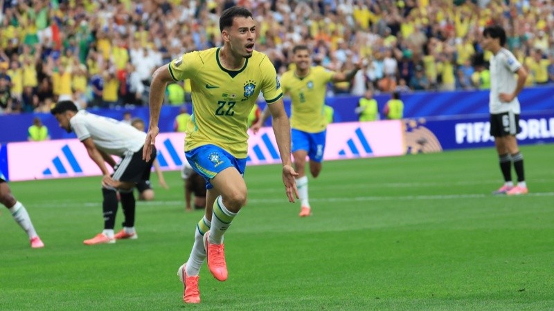 Martinelli entró y lo ganó al final. (EFE)
