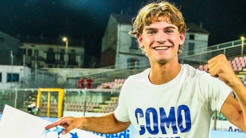 Nico tuvo una gran temporada en el Como y ahora se ilusiona con jugar la Champions. (Facebook/Nico Paz)