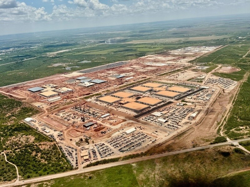 &nbsp;La construcción de grandes centros de datos como los del proyecto Stargate explican la suba en los precios de las memorias RAM.