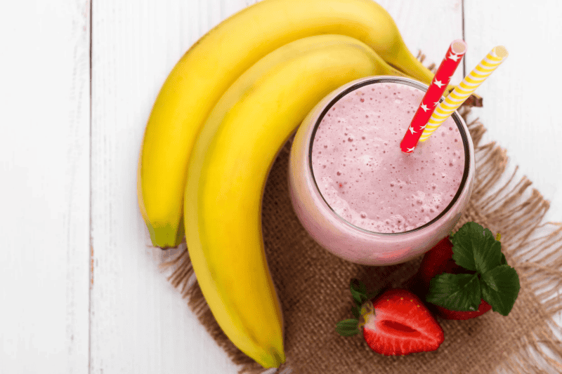 &nbsp;Licuado de banana y frutilla.