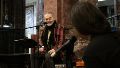El cantante, músico y escritor Caburo (ECU).